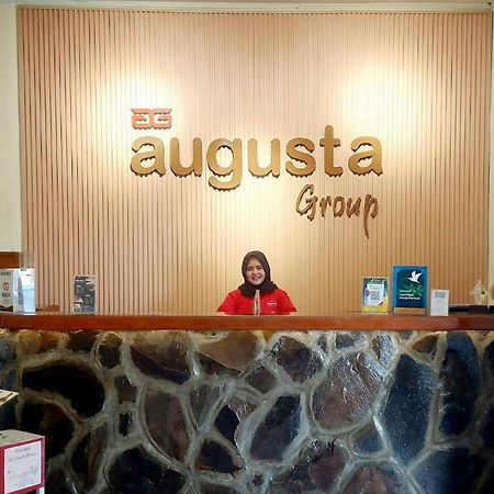 Augusta Sukabumi Hotel Exterior photo
