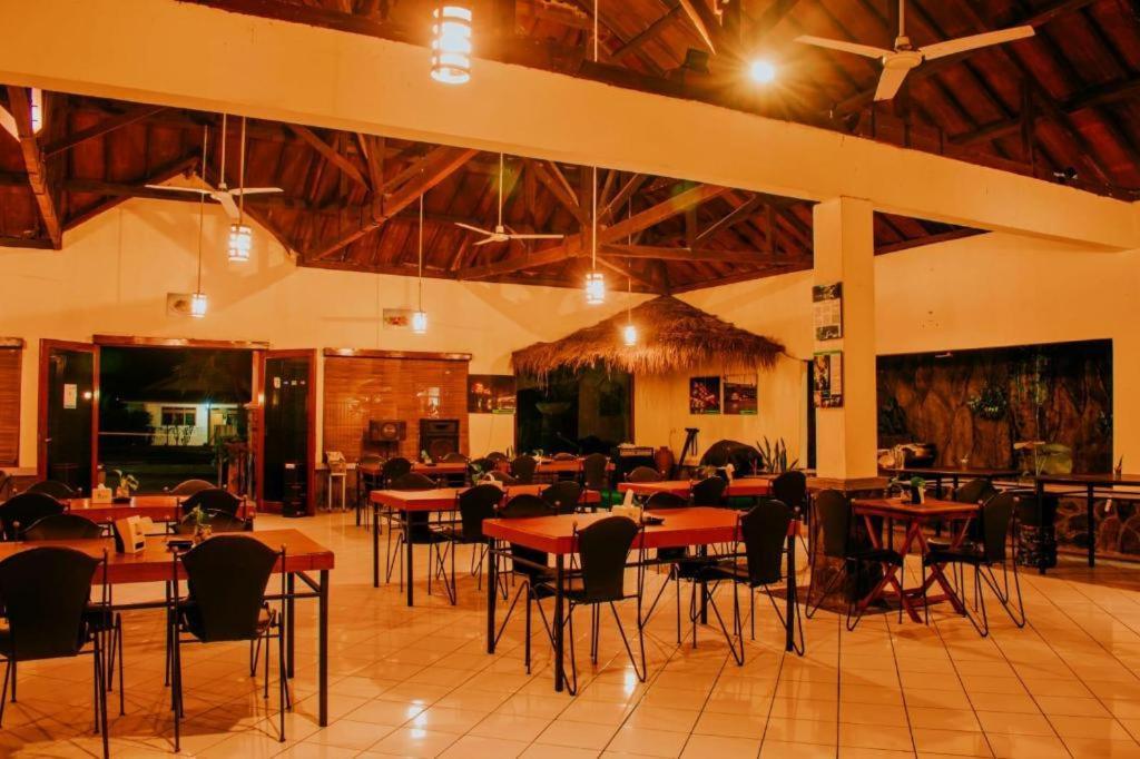 Augusta Sukabumi Hotel Exterior photo